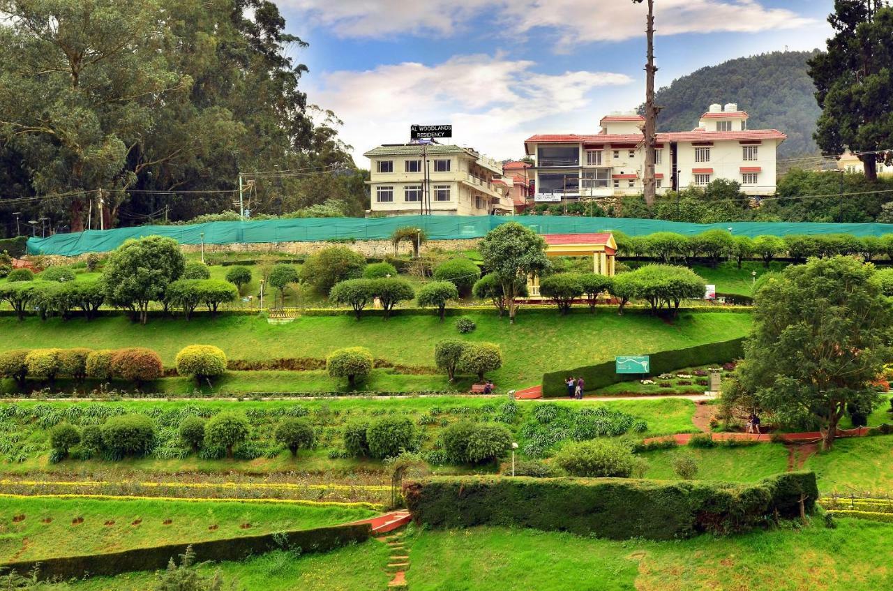 Отель Al Woodlands Residency Утакаманд Экстерьер фото